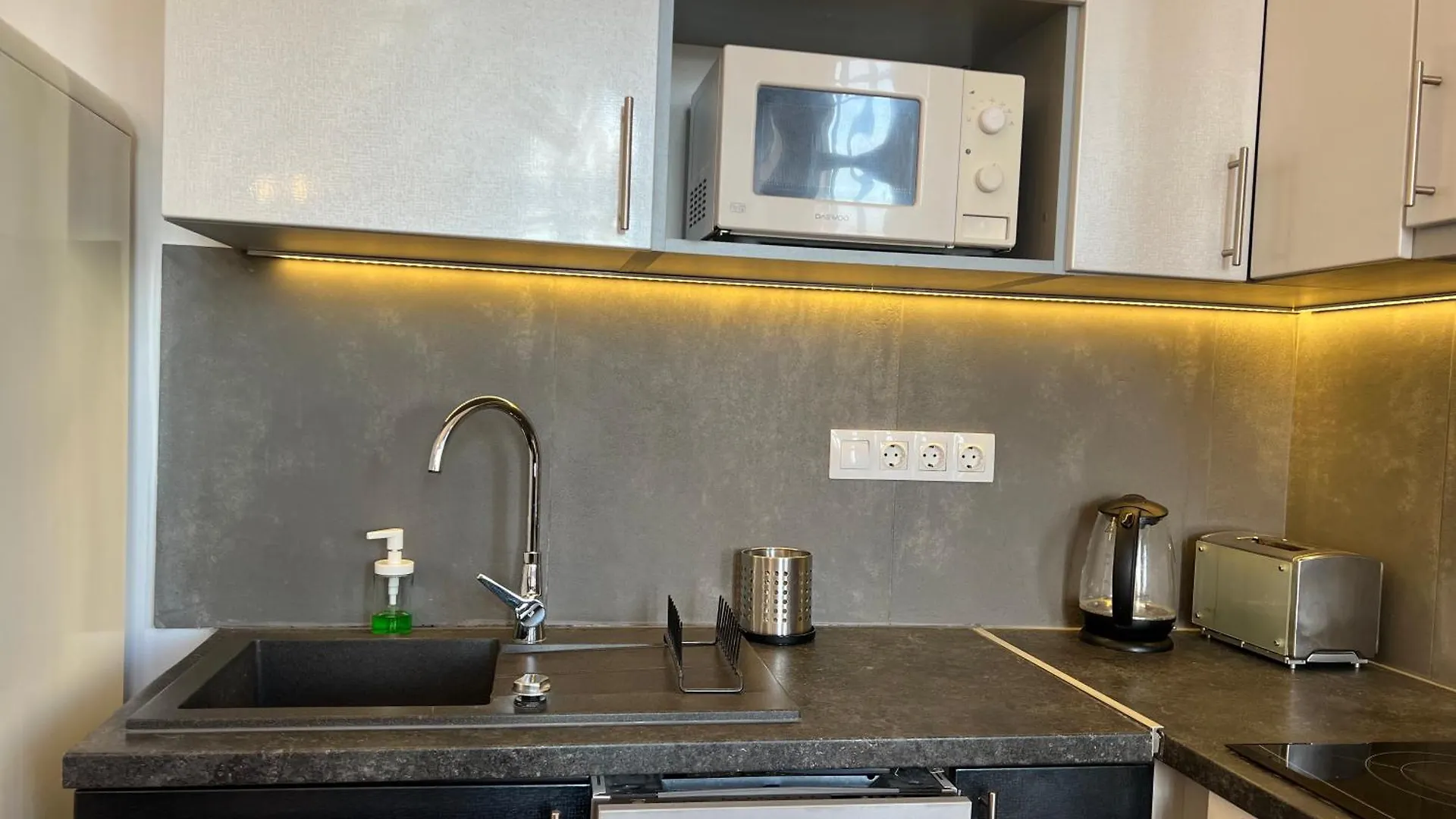 F14 Apartman 布达佩斯 公寓